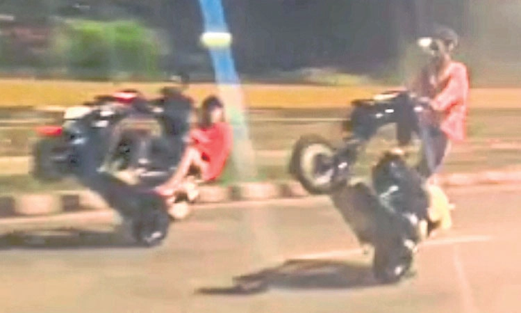 Wheeling: ಬೆಂಗಳೂರು ಹುಡುಗರಿಗೆ ವ್ಹೀಲಿಂಗ್‌ ಅಡ್ಡೆಯಾದ ಹೆದ್ದಾರಿ!