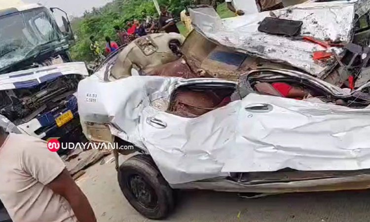 Hassan; ಟ್ರಕ್ ಕಾರು ನಡುವೆ ಭೀಕರ ಅಪಘಾತ; ಸ್ಥಳದಲ್ಲೇ ಕೊನೆಯುಸಿರೆಳೆದ ಆರು ಜನರು