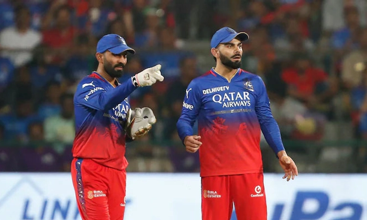 RCB; ಲಯ ಇಲ್ಲದೆ ಒದ್ದಾಡುತ್ತಿದ್ದಾಗ ಕಾರ್ತಿಕ್‌ ಸಲಹೆಯಿಂದ ನೆರವು: ವಿರಾಟ್ ಕೊಹ್ಲಿ