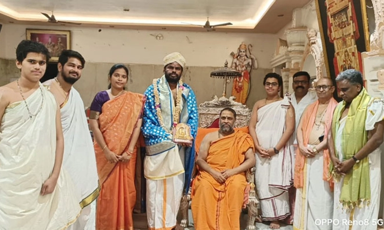 K Annamalai; ಮಂತ್ರಾಲಯಕ್ಕೆ ಭೇಟಿ ನೀಡಿ ರಾಯರ ದರ್ಶನ ಪಡೆದ ಅಣ್ಣಾಮಲೈ