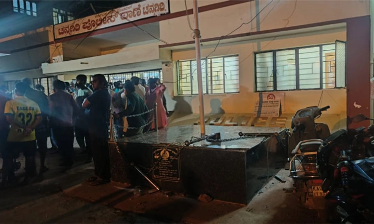Davanagere; ಪೊಲೀಸ್ ಕಸ್ಟಡಿಯಲ್ಲಿದ್ದ ಅರೋಪಿ ಸಾವು: ಭಾರೀ ಹಿಂಸಾಚಾರ