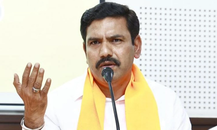 “ಅನ್ಯ ರಾಜ್ಯಕ್ಕೆ ಹೂಡಿಕೆ: ಕಾಂಗ್ರೆಸ್‌ ದುರಾಡಳಿತ’; ಸರ್ಕಾರದ ವಿರುದ್ಧ ವಿಜಯೇಂದ್ರ ಕಿಡಿ