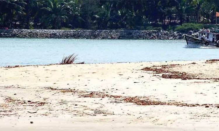 ಗಂಗೊಳ್ಳಿ : ಅಳಿವೆ ಹೂಳೆತ್ತುವ ಗೋಳು-ಮೀನುಗಾರರಿಗೆ ಸಂಕಷ್ಟ
