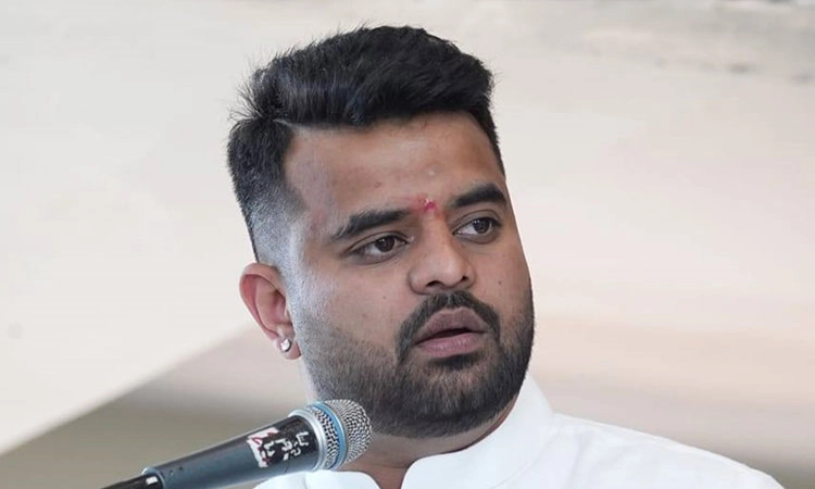 Pen drive case: ತಾರಕಕ್ಕೇರಿದ ಕಾಂಗ್ರೆಸ್‌-ಜೆಡಿಎಸ್‌ ಗುದ್ದಾಟ