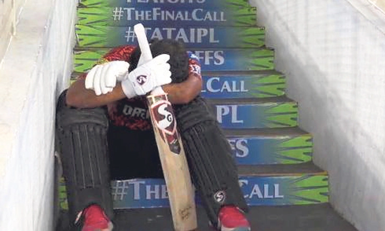 Ipl 2024: ರನೌಟಾಗಿ ಅಳುತ್ತ ಕೂತ ತ್ರಿಪಾಠಿ!