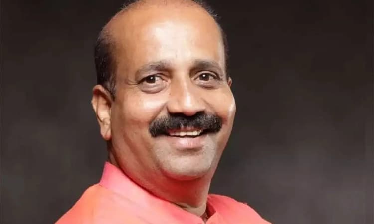 ಪದವೀಧರರ ಕ್ಷೇತ್ರದ ಮತದಾರರ ಧ್ವನಿಯಾಗಲು ಸ್ಪರ್ಧೆ : ರಘುಪತಿ ಭಟ್‌