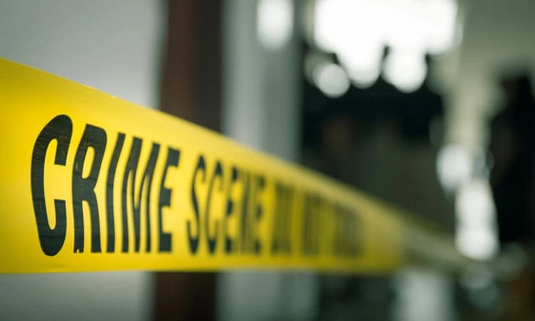 ಹಲ್ಲೆಗೊಳಗಾಗಿ ಆಸ್ಪತ್ರೆಯಲ್ಲಿದ್ದ ಪತ್ನಿ ಮೇಲೆ ಬ್ಲೇಡ್‌ನಿಂದ ಹಲ್ಲೆ ಮಾಡಿ ಪರಾರಿಯಾದ ಪತಿ