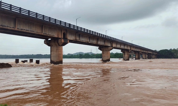 Mangaluru ನೇತ್ರಾವತಿಯಲ್ಲಿ ಹರಿವು ಏರಿಕೆ; ತುಂಬೆಗೆ ಎಎಂಆರ್‌ ನೀರು