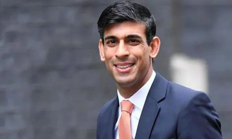 British ದೊರೆಗಿಂತ ಪಿಎಂ ರಿಷಿ ದಂಪತಿ ಶ್ರೀಮಂತರು!