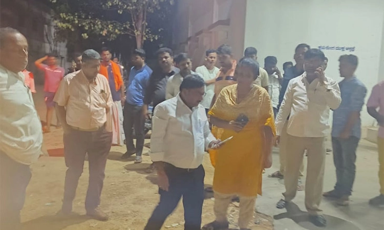 Kushtagi:ಬಹಿರ್ದೆಸೆಗೆ ಕುಳಿತ ಇಬ್ಬರ ಬಲಿ ಪಡೆದ ಶೌಚಾಲಯದ ಗೋಡೆ