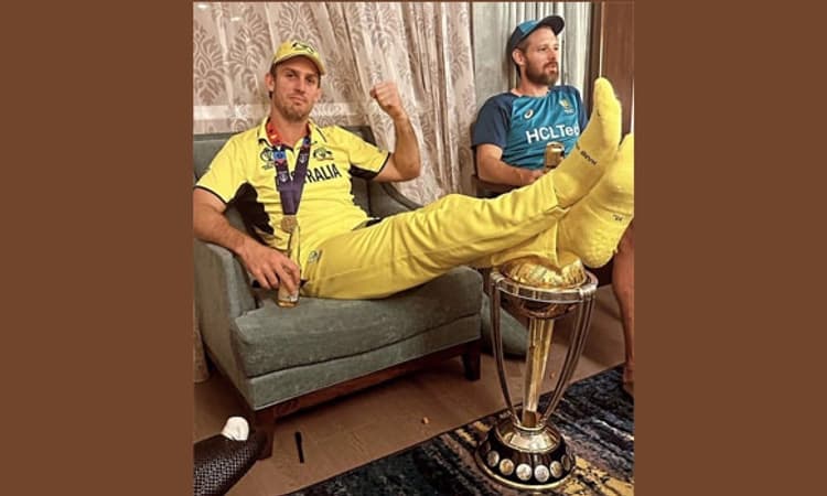 World Cup; ಟ್ರೋಫಿ ಮೇಲೆಯೇ ಕಾಲಿಟ್ಟು ಕುಳಿತ ಆಸೀಸ್ ಆಟಗಾರ: ಆಕ್ರೋಶ!