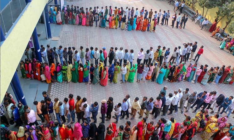 Assembly Election:ಮಧ್ಯಪ್ರದೇಶದಲ್ಲಿ ಕೆಲವೆಡೆ ಹಿಂಸಾಚಾರ: ನಕ್ಸಲ್ ದಾಳಿಗೆ ಯೋಧ ಹುತಾತ್ಮ