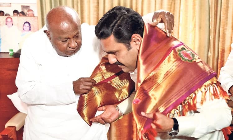 BJP ಅಪಸ್ವರಕ್ಕೆ ಸದ್ಯ ತಡೆ: ರಾಜ್ಯ ನಾಯಕರಿಗೆ ಬಿಜೆಪಿ ದಿಲ್ಲಿ ನಾಯಕರಿಂದ ಸ್ಪಷ್ಟ ಸಂದೇಶ