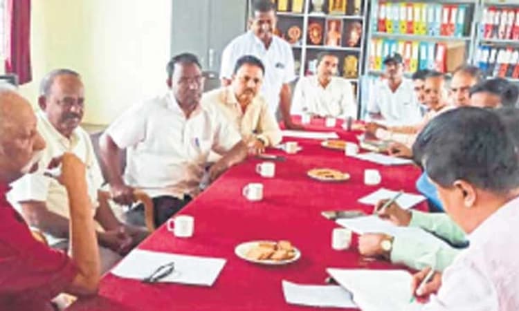 Chikkodi: ಶಿಕ್ಷಣ ಸಂಸ್ಥೆಗಳಿಗೆ ಸೌಲಭ್ಯ- ಹುಕ್ಕೇರಿ