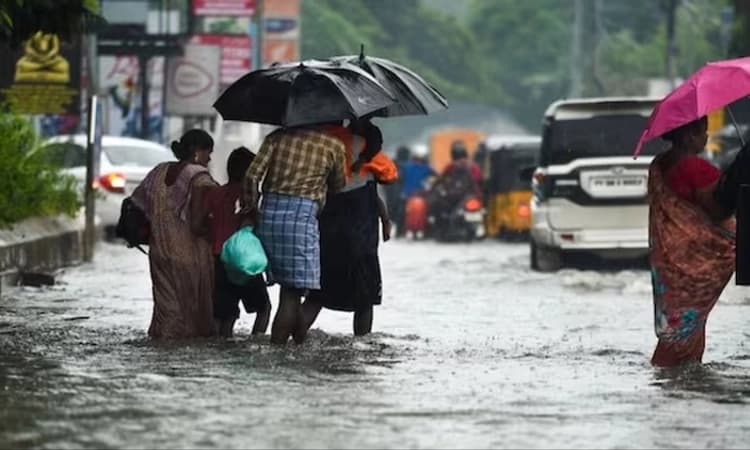 Heavy Rain: ತಮಿಳುನಾಡಿನಲ್ಲಿ ಮುಂದುವರೆದ ಮಳೆ… ರೈಲು ಸಂಚಾರ ಸ್ಥಗಿತ, ಶಾಲೆಗಳಿಗೆ ರಜೆ