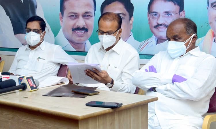 ಚಾಮರಾಜನಗರ ಆಸ್ಪತ್ರೆಯಲ್ಲಿ ಸಾವು ಪ್ರಕರಣ : ಸಚಿವ ಸುಧಾಕರ್ ರಾಜೀನಾಮೆಗೆ ಕಾಂಗ್ರೆಸ್ ಒತ್ತಾಯ