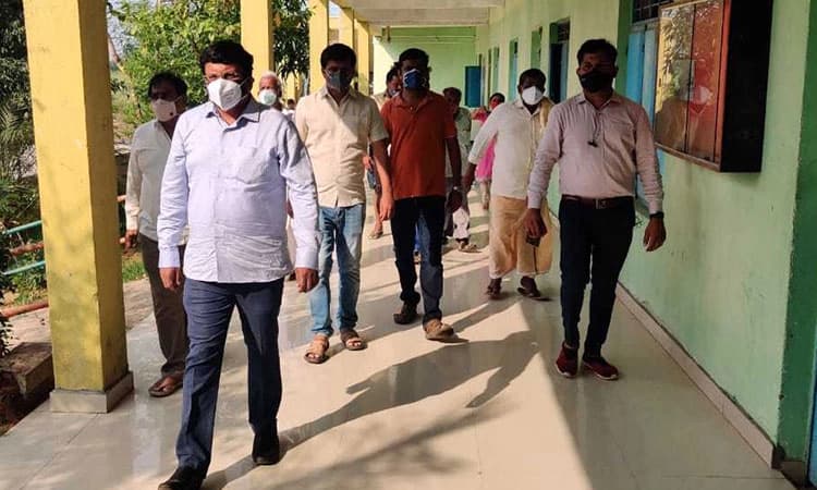 ಬರಗೂರಿನಲ್ಲಿ ಶೀಘ್ರ ಕೋವಿಡ್‌ ಸೆಂಟರ್‌