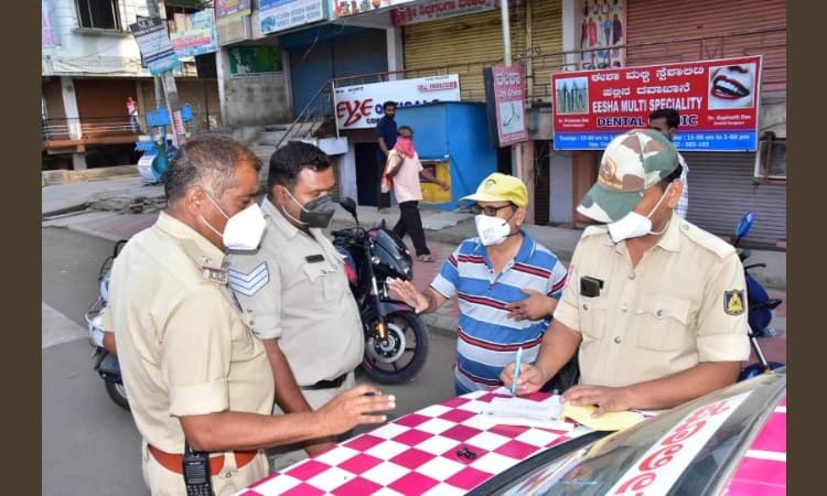ಪೊಲೀಸ್‌ ಬಿಗಿ ಕ್ರಮ: ಜನರ ಪರದಾಟ