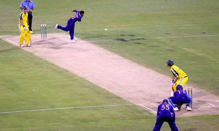 ಬೌಲಿಂಗ್ ಟು ಬ್ಯಾಟಿಂಗ್: ಬ್ಯಾಟ್ ಹಿಡಿದು ಮಿಂಚಿದ ಬೌಲರ್ ಗಳು…!