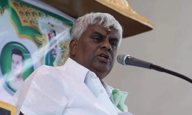 H.D. Revanna ಬಂಧಿಸಿದ ಎಸ್ ಐಟಿ; ನಿರೀಕ್ಷಣಾ ಜಾಮೀನು ನಿರಾಕರಿಸಿದ ಕೋರ್ಟ್