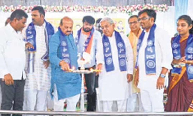 ಗದಗ: ಸಂವಿಧಾನ ಧರ್ಮಗ್ರಂಥ ಎಂದವರು ಮೋದಿ- ಬೊಮ್ಮಾಯಿ