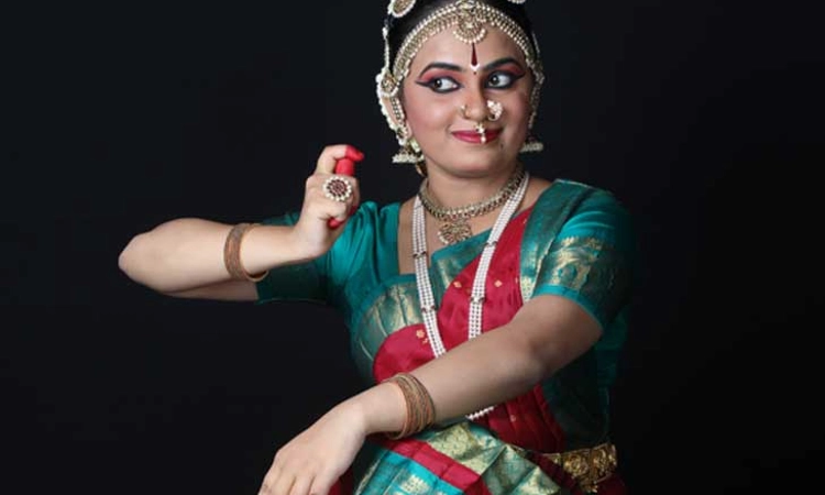 ಚಿನ್ನದ ನಾಡಿನ ಕಲಾವಿದೆ ವಿದ್ಯಾಶ್ರೀ ಪ್ರತಿಭೆ ಅನಾವರಣ-ನೃತ್ಯಗಂಗಾ ಪ್ರದರ್ಶನ