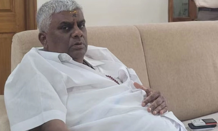 Pendrive Case; ನಿರೀಕ್ಷಣಾ ಜಾಮೀನು ಅರ್ಜಿ ವಾಪಾಸ್ ಪಡೆದ ರೇವಣ್ಣ