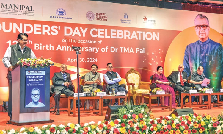 Manipal ದೇಶದ ಜಿಡಿಪಿ ಜತೆ ಪದವೀಧರರ ಸಂಖ್ಯೆಯೂ ದ್ವಿಗುಣ: ಕೆ.ವಿ. ಕಾಮತ್‌ ಕರೆ