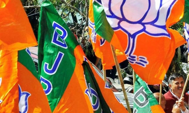 Rajasthan; ಮಾಜಿ ಕೈ ಶಾಸಕರು, ಐಪಿಎಸ್ ಅಧಿಕಾರಿಗಳು ಸೇರಿ ಹಲವರು ಬಿಜೆಪಿಗೆ