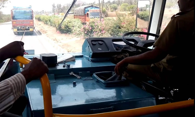 KSRTC ಓವರ್‌ ಲೋಡ್‌: ಬಸ್‌ ಚಲಾಯಿಸಲು ಒಪ್ಪದ ಚಾಲಕ!