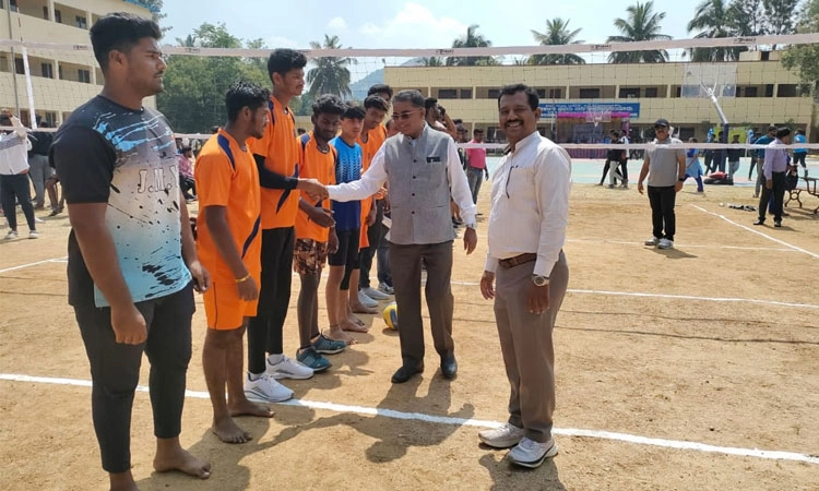Sports ಮನುಷ್ಯನನ್ನು ಸದೃಢ ಮತ್ತು ಕ್ರಿಯಾಶೀಲರನ್ನಾಗಿಸುತ್ತದೆ: ಡಾ.ಕೆ ಎಚ್.ಗುರುಮೂರ್ತಿ