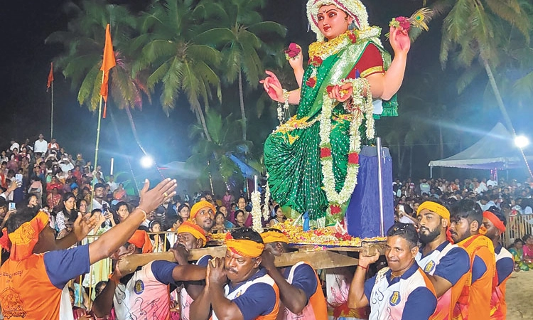 Uchila ದಸರಾ ವೈಭವಕ್ಕೆ ವಿಜೃಂಭಣೆಯ ತೆರೆ