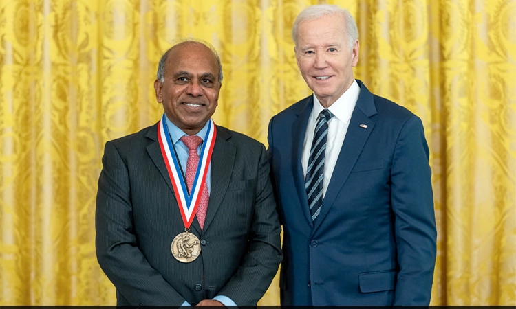 USA: ವಿಜ್ಞಾನಿ ಸುರೇಶ್‌ಗೆ ಅಮೆರಿಕ ಪ್ರಶಸ್ತಿ
