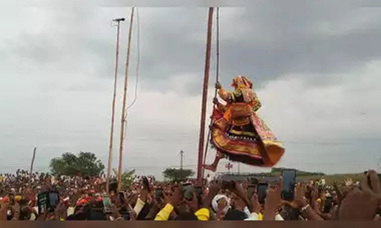 “ಮುಕ್ಕೋಟಿ ಚೆಲ್ಲಿತಲೇ ಕಲ್ಯಾಣ ಕಟ್ಟಿತಲೇ ಪರಾಕ್‌”- ಮಾಲತೇಶ ಸ್ವಾಮಿ ಕಾರ್ಣಿಕ