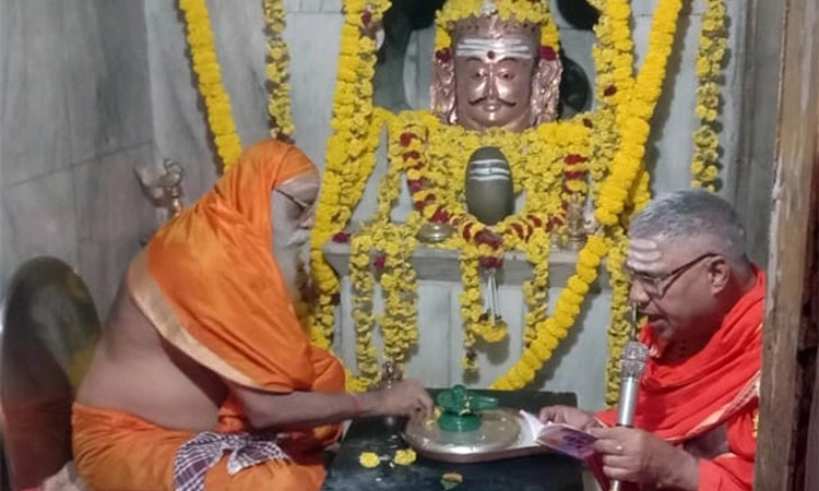 Keladi ಪಚ್ಚೆಲಿಂಗ ದರ್ಶನ; ವಿಜಯದ ಸಂಕೇತ: ಡಾ.ಮಹೇಶ್ವರ ಶಿವಾಚಾರ್ಯ ಸ್ವಾಮಿ