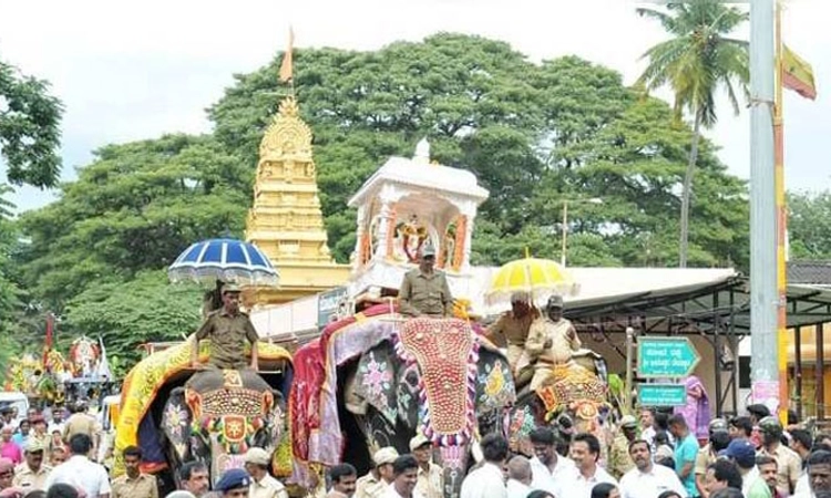 Shimoga Dasara 2023; ಕೊನೆ ಕ್ಷಣದ ಬದಲಾವಣೆ; ಈ ಬಾರಿ ವಾಹನದಲ್ಲಿ ಅಂಬಾರಿ ಮೆರವಣಿಗೆ