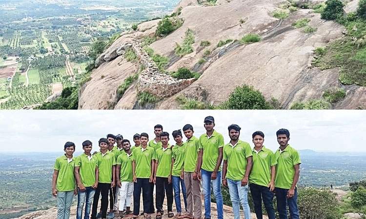 Trekking place: ಹುತ್ರಿದುರ್ಗಕ್ಕೆ ಮುತ್ತಿಗೆ ಹಾಕಿದ ಕುಣಿಗಲ್‌ ಹೈಕಳು! 