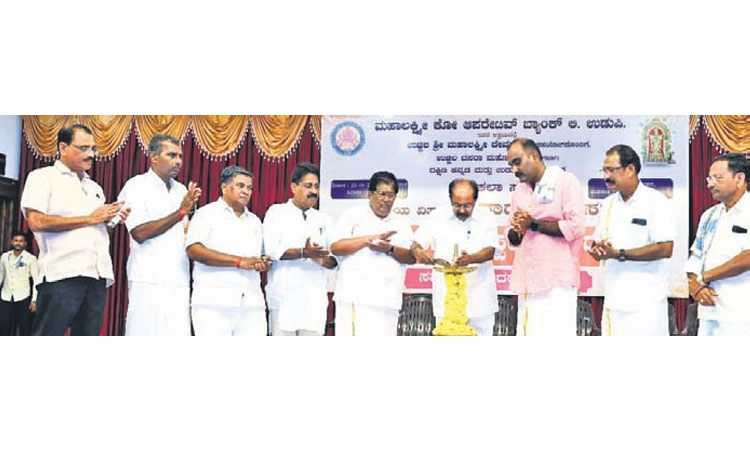 Ucchila Dasara: ಪ್ರತಿಭಾನ್ವೇಷಣೆಗೆ ಅವಕಾಶ: ಮೊಲಿ ಶ್ಲಾಘನೆ