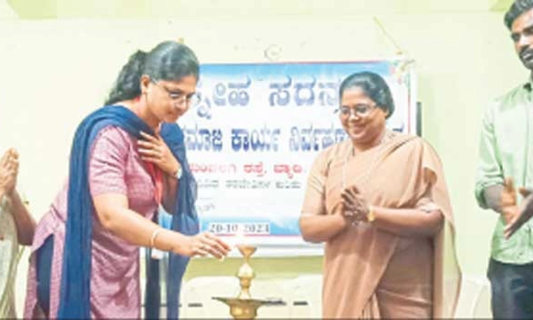Byadgi: ವಿದ್ಯಾವಂತ ಯುವಕರು ಸ್ವ ಉದ್ಯೋಗಕ್ಕೆ ಮುಂದಾಗಲಿ-ಮಂಜುಳಾ ಜಯಪ್ಪ