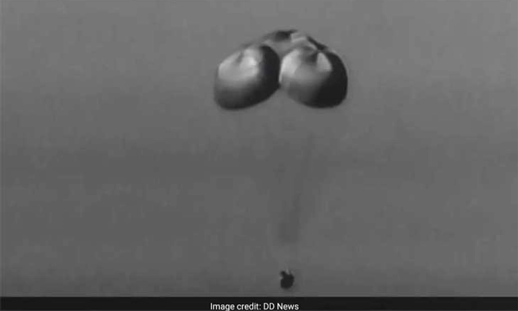 Isro Gaganyaan Test Flight : ಇಸ್ರೋ ಗಗನಯಾನ ನೌಕೆಯ ಸುರಕ್ಷತಾ ಪ್ರಯೋಗ ಯಶಸ್ವಿ