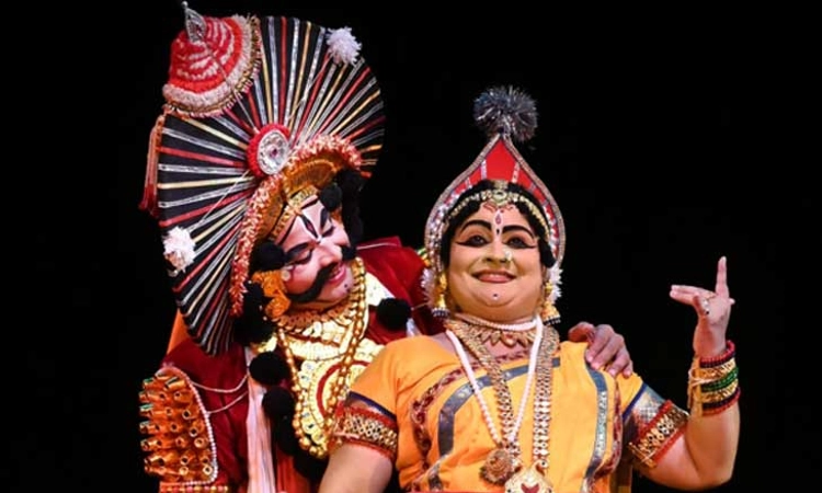 Yakshagana: ದಂಪತಿಗಳ ಅದ್ಭುತ ಮೋಡಿಯ ಯುಗಳ ಯಕ್ಷ ರೂಪಕ “ಚಿತ್ರ ಫಲ್ಗುಣ”