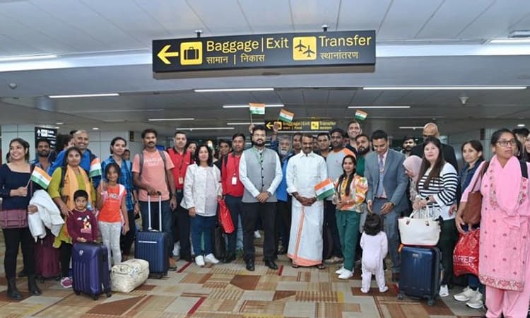 Operation Ajay: 286 ಭಾರತೀಯರೊಂದಿಗೆ ಐದನೇ ವಿಮಾನ ಇಸ್ರೇಲ್‌ನಿಂದ ಆಗಮನ