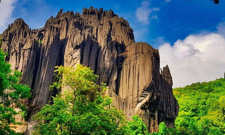 Tourist Place: ಮಳೆಗಾಲದ ಸುಂದರ ತಾಣ ಯಾಣ