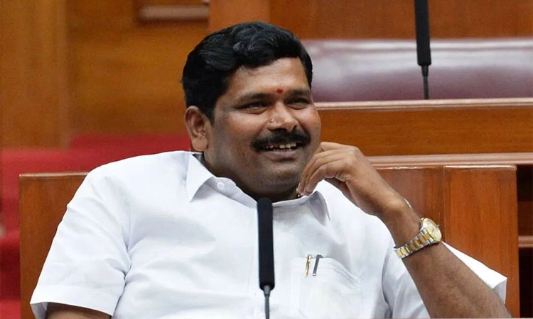 Politics: ಹಿಂದಿನ ಸರ್ಕಾರದಲ್ಲಿ ಏನೇನು ತಿಂದಿದ್ದಾರೆ ಗೊತ್ತಿದೆ: ತಂಗಡಗಿ