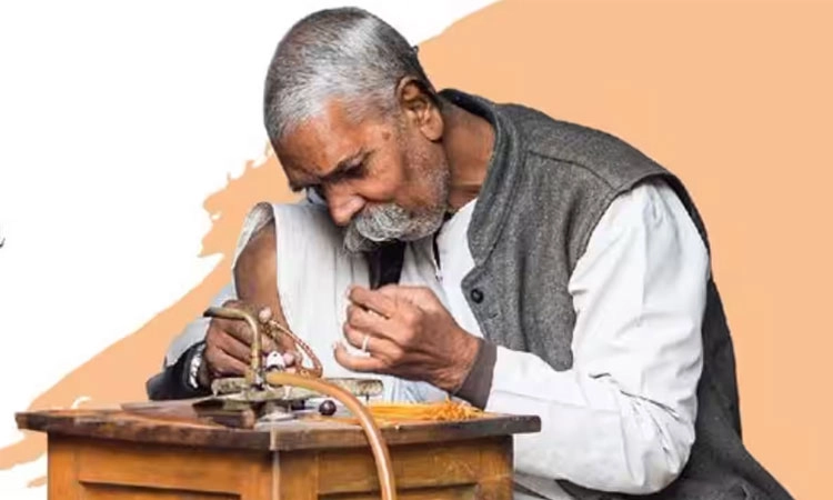 PM Vishwakarma Yojana: ಪಿಎಂ ವಿಶ್ವಕರ್ಮ ಯೋಜನೆ; ಸದ್ಯ 18 ಜಿಲ್ಲೆಗಳಿಗೆ ಮಾತ್ರ ಅವಕಾಶ 