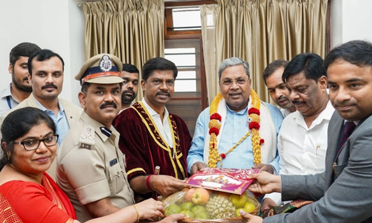 Mysore ದಸರಾ: ಮುಖ್ಯಮಂತ್ರಿಗಳನ್ನು ಆಹ್ವಾನಿಸಿದ ಡಾ.ಎಚ್.ಸಿ.ಮಹದೇವಪ್ಪ