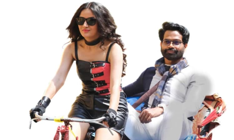 Fighter ಓಟಕ್ಕೆ ತಂಡ ಖುಷಿ; ಥಿಯೇಟರ್ ನತ್ತ ಪಯಣ