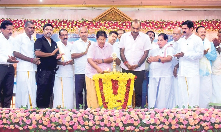 Bagvady: ಅನ್ನದಾಸೋಹ ಯೋಜನೆಗೆ ಡಾ| ಶಂಕರ್‌ ಚಾಲನೆ