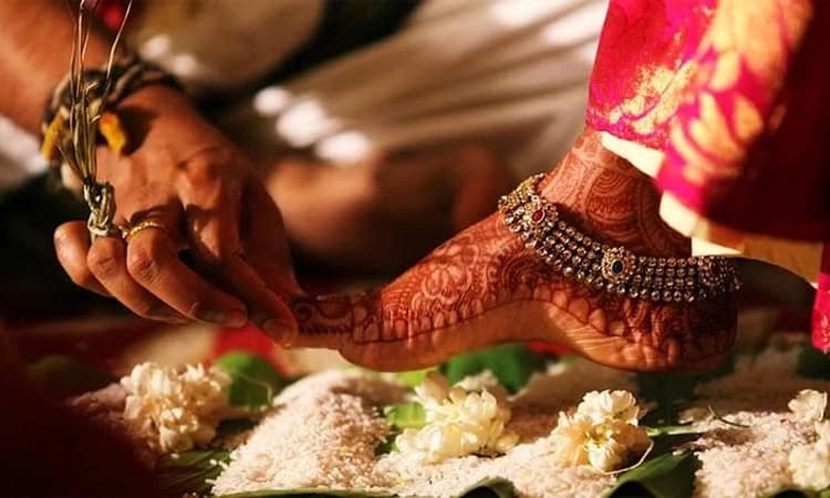 Marriage: `ಸಪ್ತಪದಿ’ ಶಾಸ್ತ್ರ ನಡೆಯದಿದ್ದರೆ ಆ ವಿವಾಹಕ್ಕಿಲ್ಲ ಮಾನ್ಯತೆ