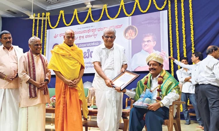 Dharmasthalaಭಜನೆಯಿಂದ ಜಾತ್ಯತೀತ ಕಲ್ಯಾಣ:ಧರ್ಮಸ್ಥಳ ಭಜನ ಕಮ್ಮಟದಲ್ಲಿ ಹಿರೇಮಗಳೂರು ಕಣ್ಣನ್‌